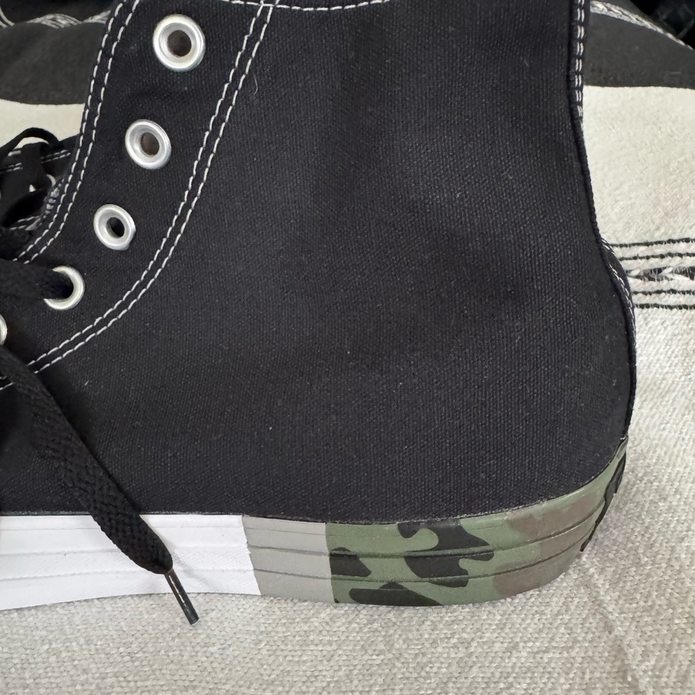 Converse Black High-tops size 11 - Picture 5 of 6